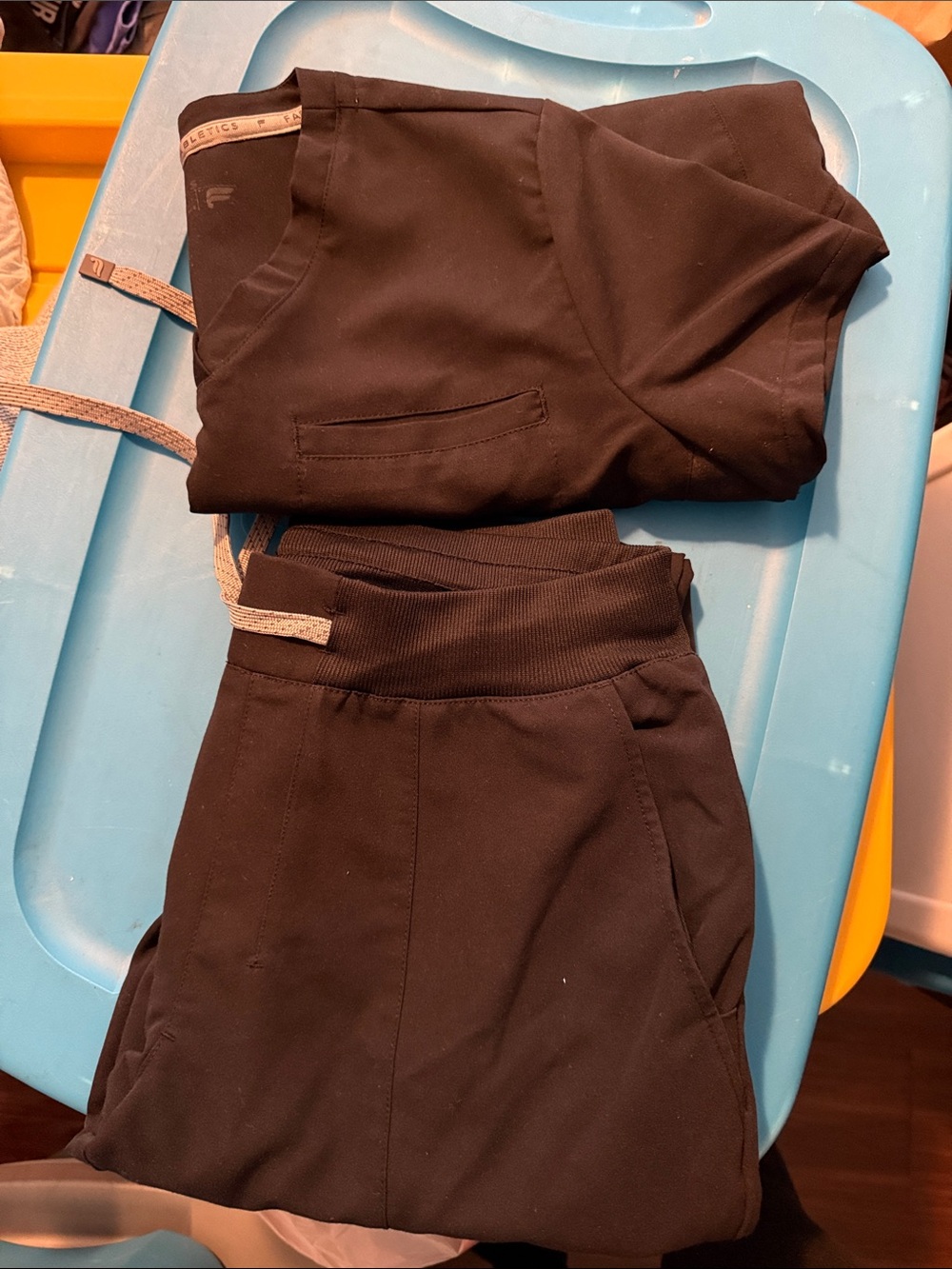 Fabletics scrubs